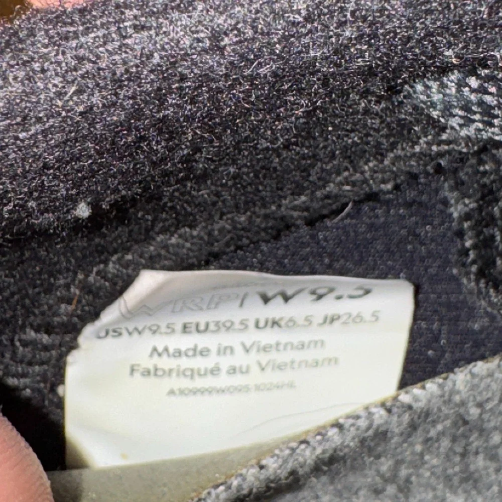 Allbirds Women Wool Runner Protect Natural Black Comfort Shoe Size 9.5